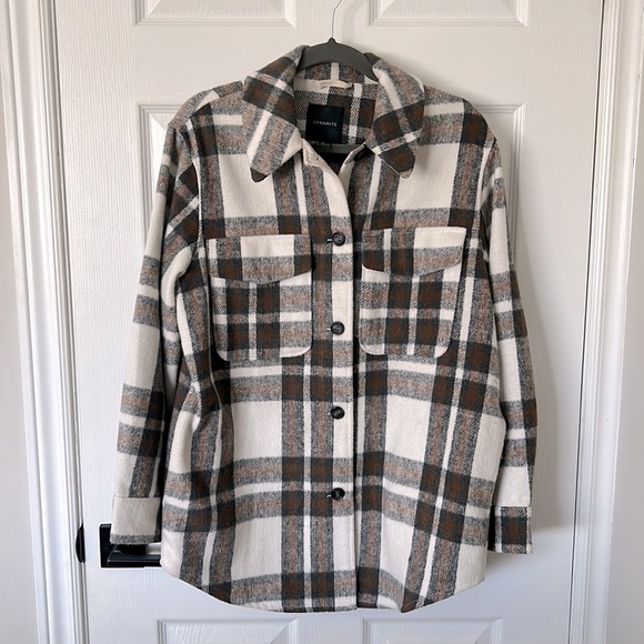 Dynamite Plaid Shacket - Picture 3 of 8